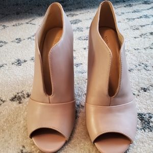 Nine west heels size 7